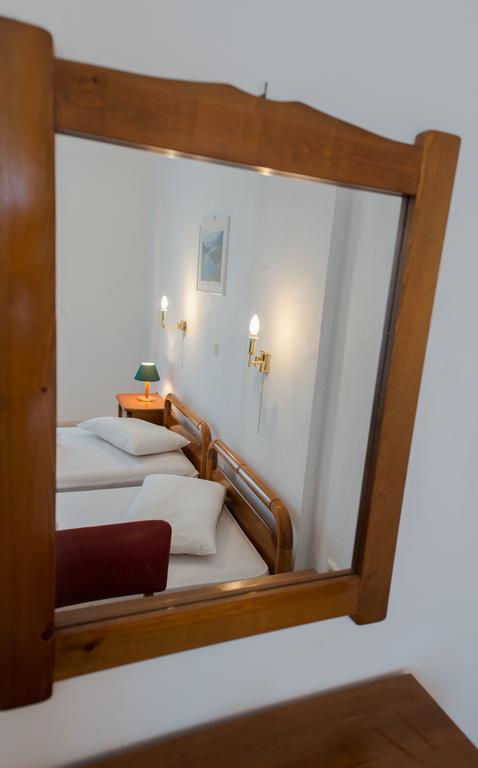 Bella Casa Studios Frínion Екстериор снимка