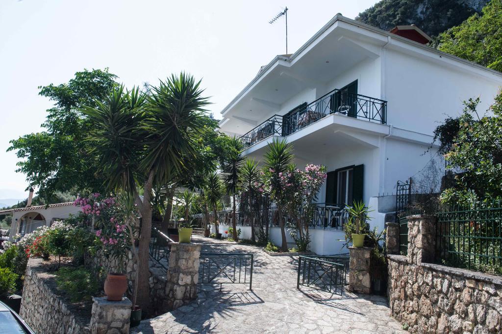 Bella Casa Studios Frínion Екстериор снимка