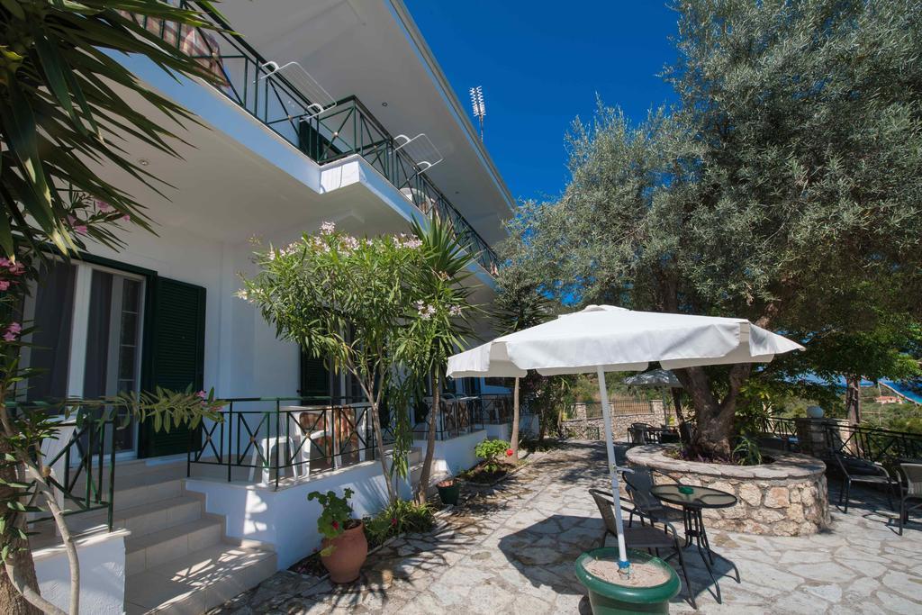 Bella Casa Studios Frínion Екстериор снимка